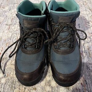 Danner Women’s 7.5 Jag Hiking Boots